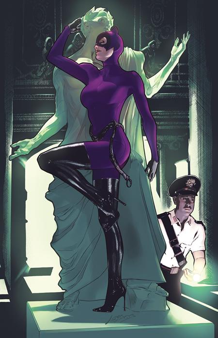 CATWOMAN #66 Villalobos Virgin Foil Variant (Ltd 1000)